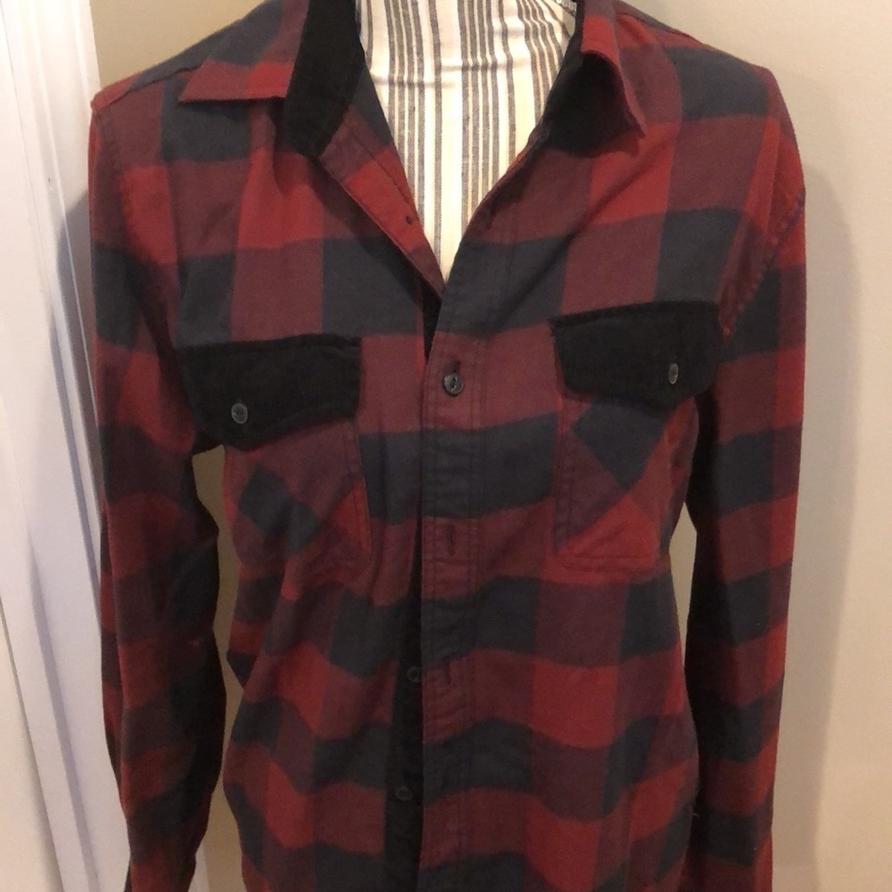 Boston Trader Plaid Button Up Shirt Size Small - image 2